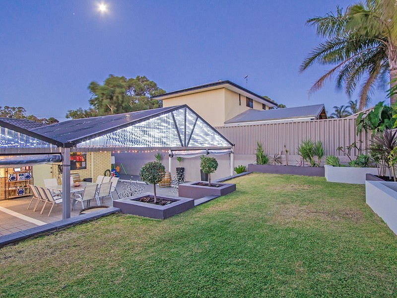 14 Corrigin Heights, Parmelia WA 6167