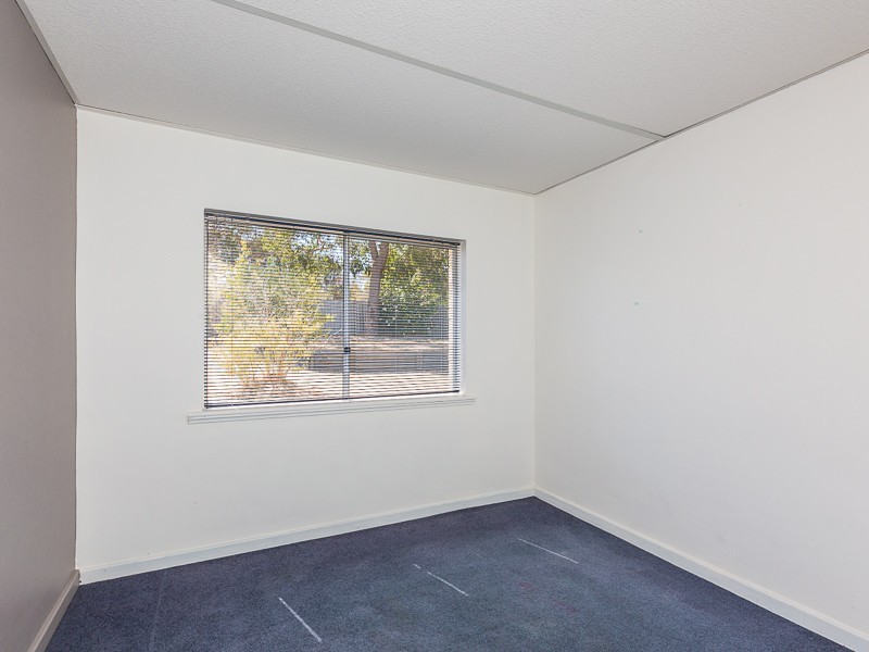29 Barron Way, Orelia WA 6167