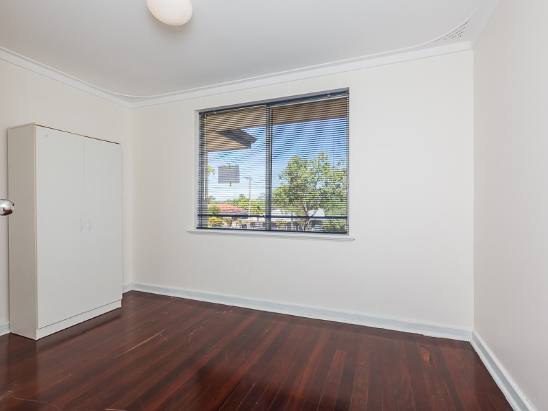 29 Barron Way, Orelia WA 6167