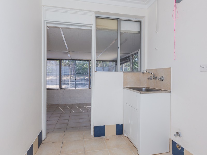 29 Barron Way, Orelia WA 6167