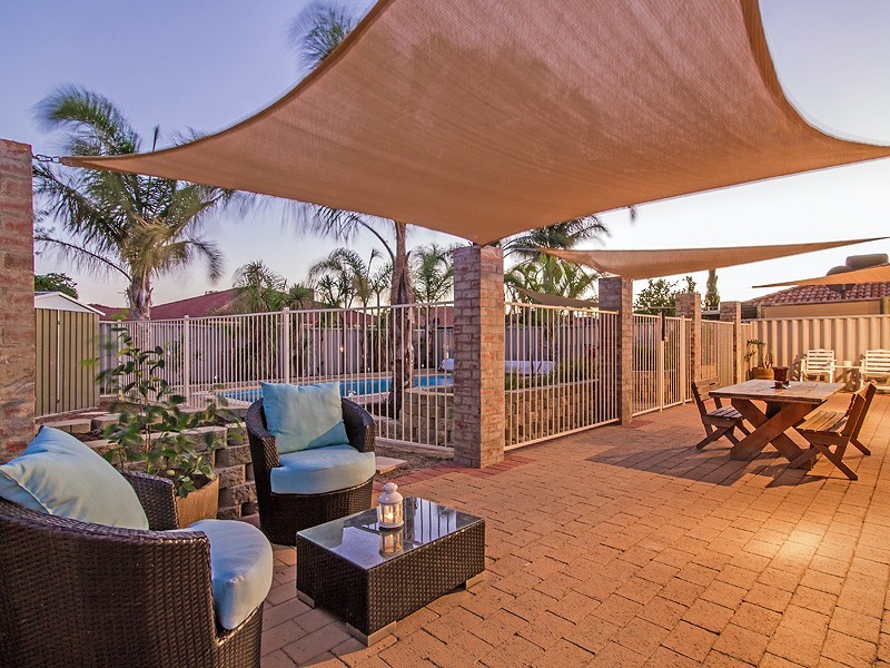 5 Vancouver Circle, Waikiki WA 6169