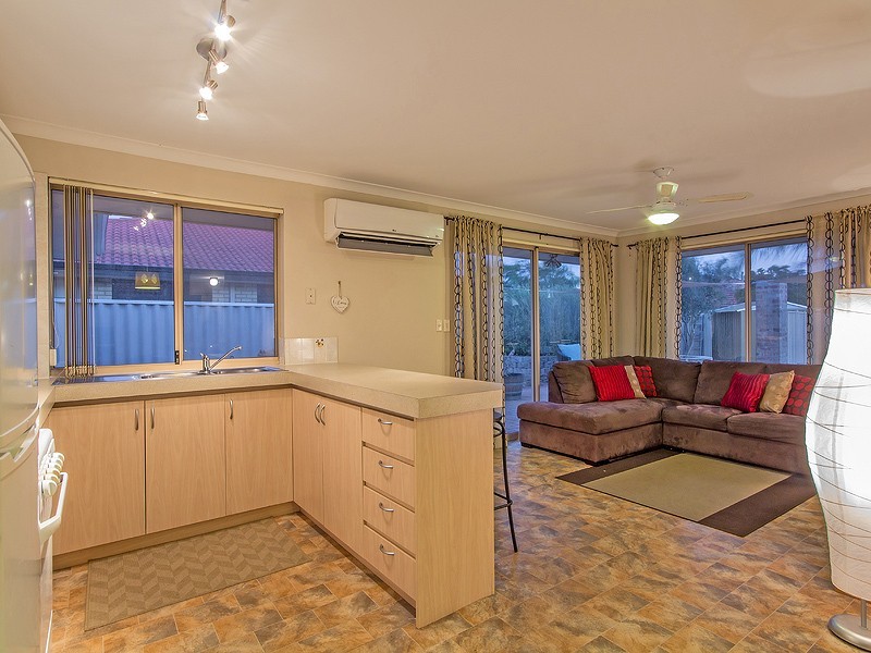 5 Vancouver Circle, Waikiki WA 6169