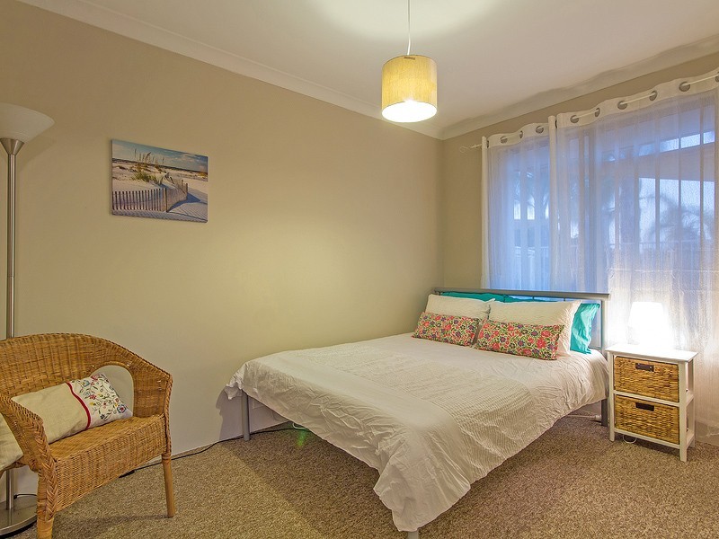 5 Vancouver Circle, Waikiki WA 6169