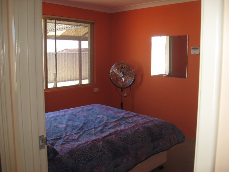 24 Nunney Road, Orelia WA 6167