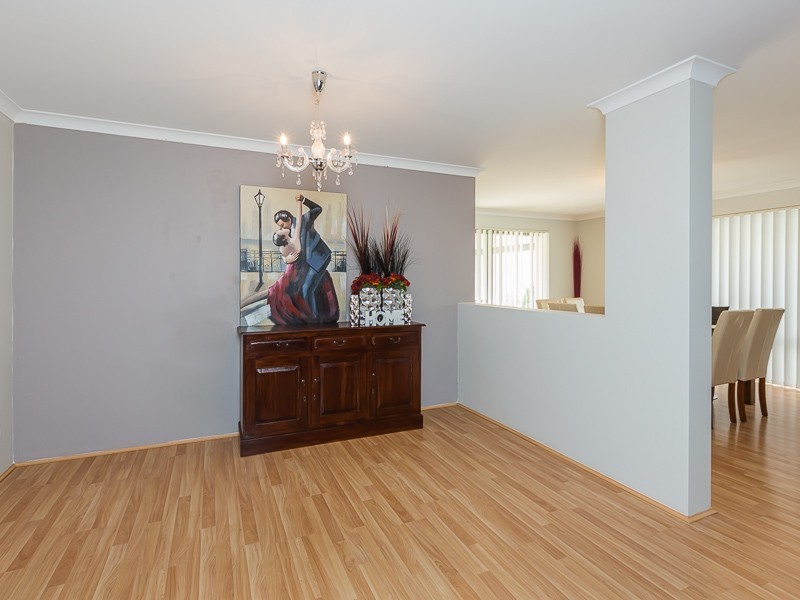 15 Westcliff Street, Wellard WA 6170