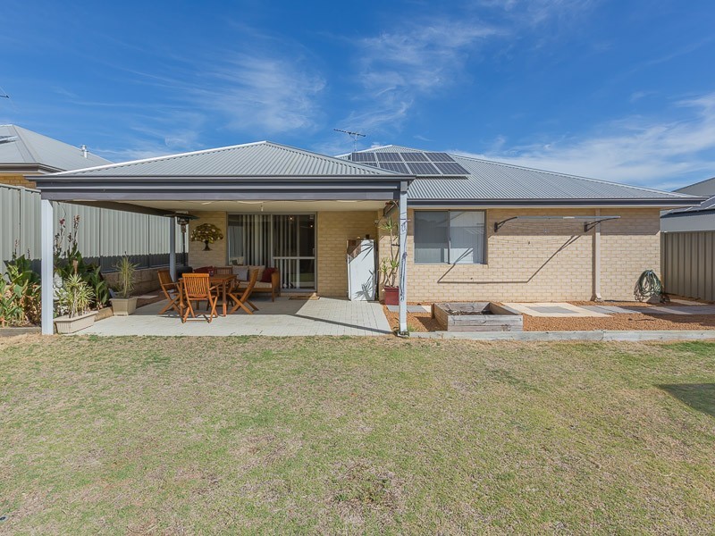15 Westcliff Street, Wellard WA 6170