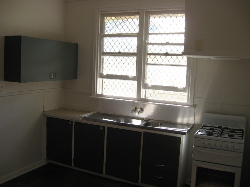 57 Beacham Crescent, Medina WA 6167