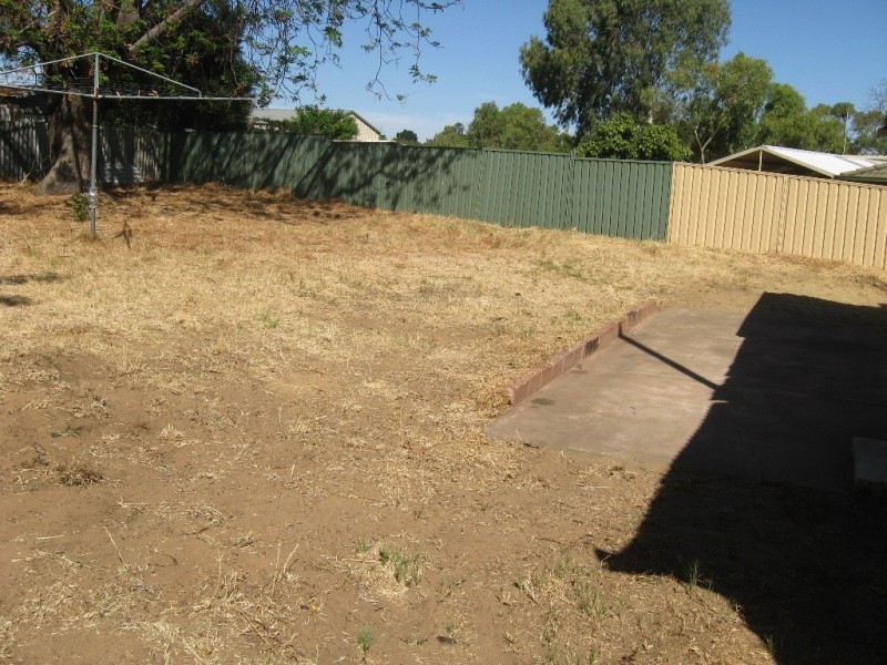 57 Beacham Crescent, Medina WA 6167