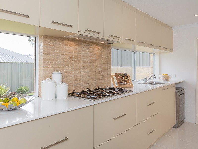 14 Shaftesbury Way, Wellard WA 6170