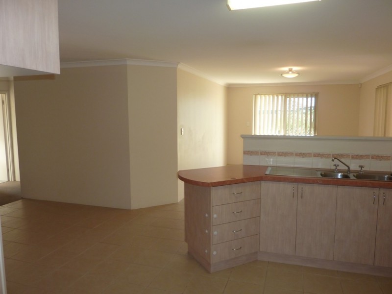 6 Ostling Avenue, Bertram WA 6167
