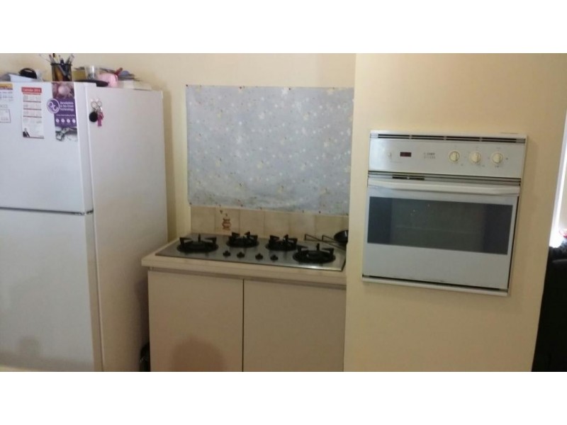 4 McKanna Gardens, Parmelia WA 6167