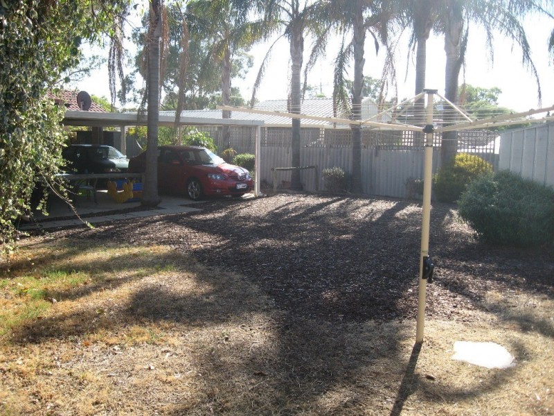 4 McKanna Gardens, Parmelia WA 6167