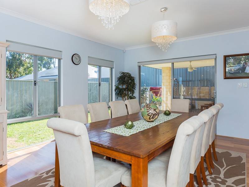 8 Upwey Street, Wellard WA 6170