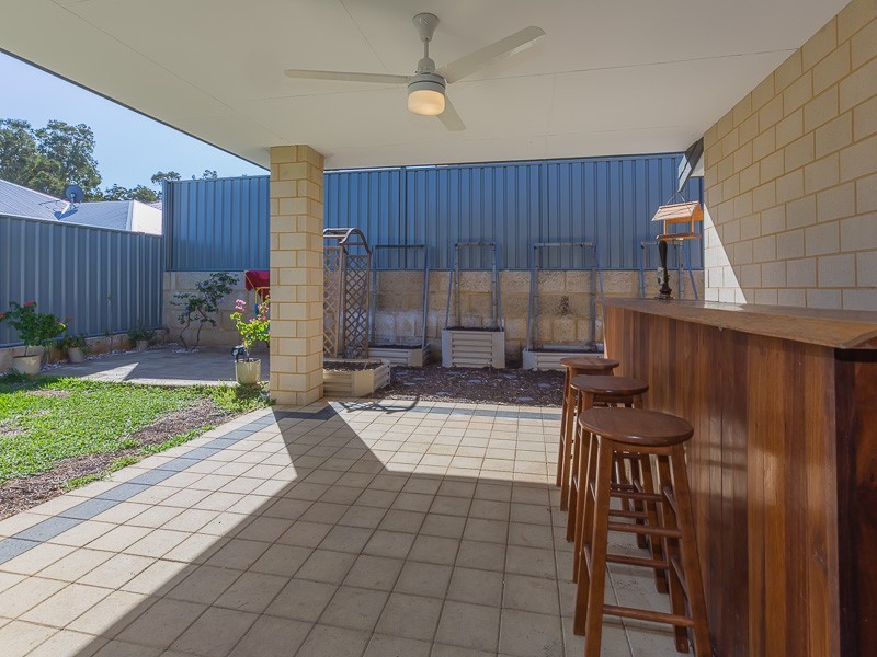 8 Upwey Street, Wellard WA 6170