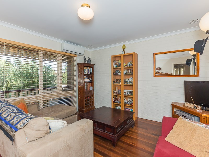 27B Madden Way, Parmelia WA 6167