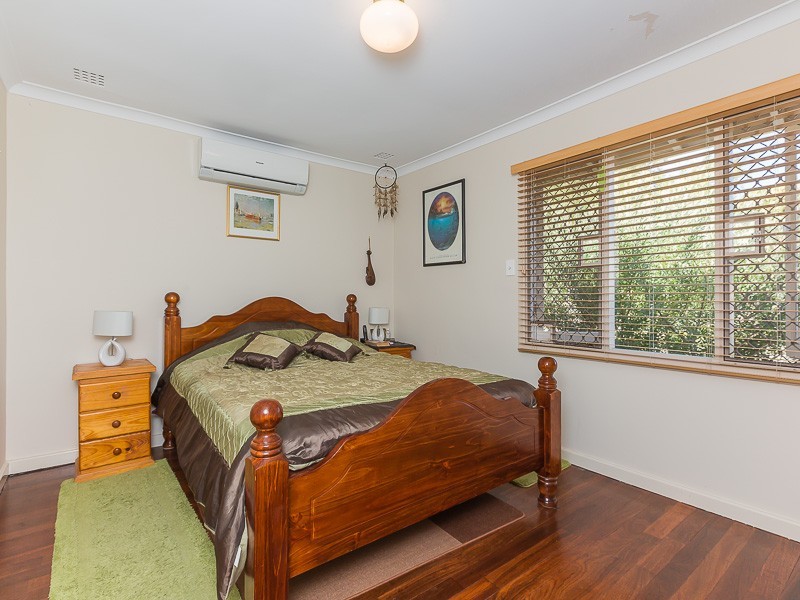 27B Madden Way, Parmelia WA 6167