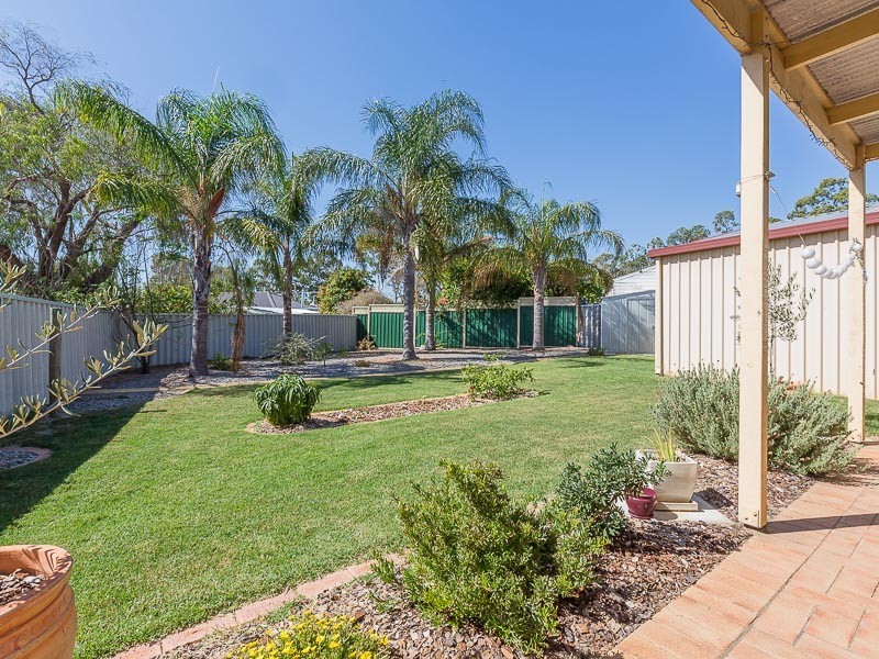 27B Madden Way, Parmelia WA 6167