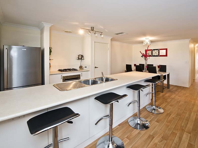 20 Ludlow Way, Bertram WA 6167