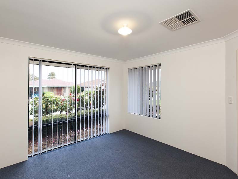 16 Thompson Terrace, Bertram WA 6167