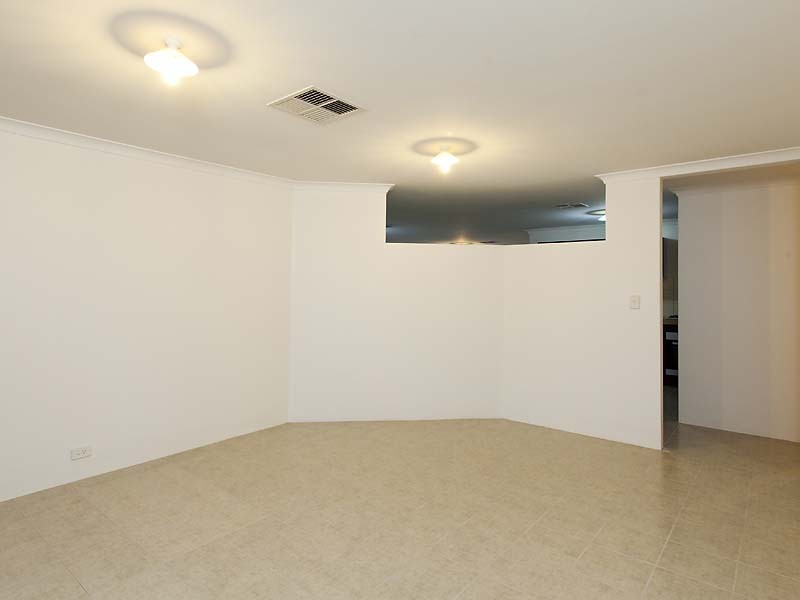 16 Thompson Terrace, Bertram WA 6167