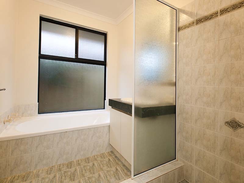 16 Thompson Terrace, Bertram WA 6167