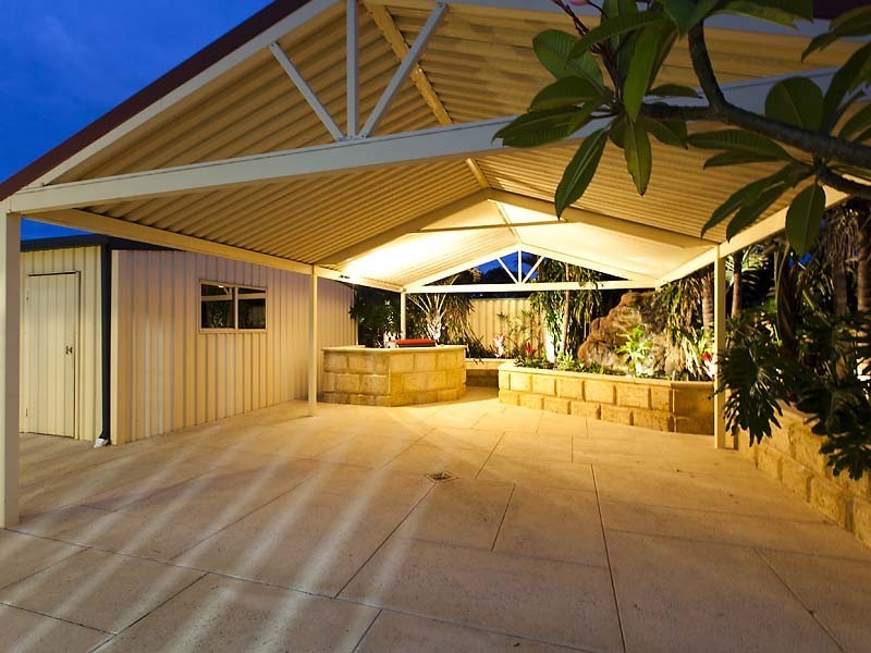 16 Thompson Terrace, Bertram WA 6167
