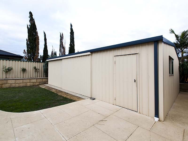 16 Thompson Terrace, Bertram WA 6167