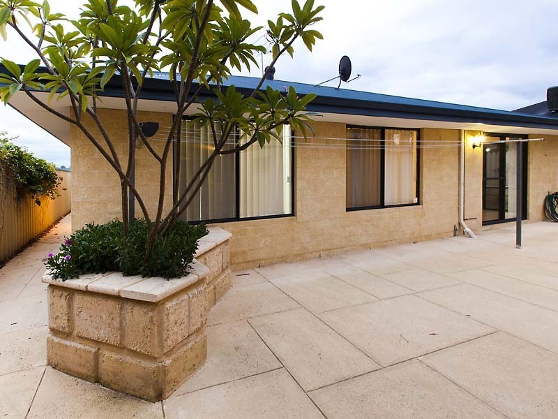 16 Thompson Terrace, Bertram WA 6167