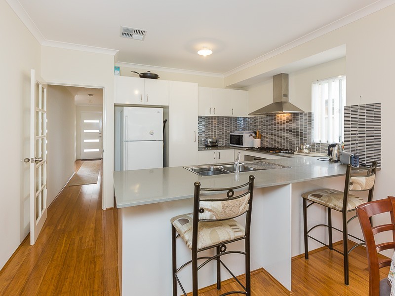 3 Finchley Way, Wellard WA 6170