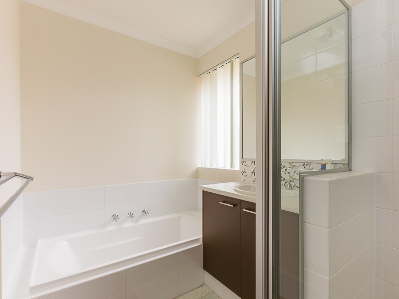 3 Finchley Way, Wellard WA 6170