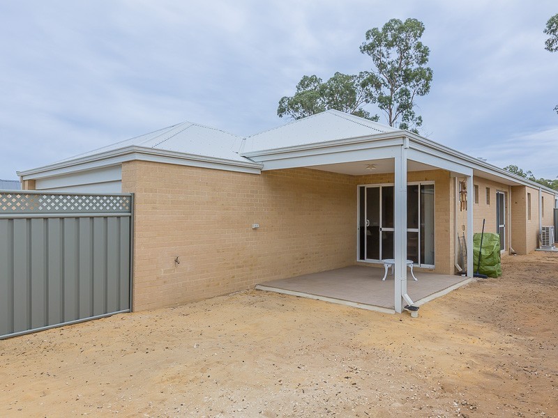 3 Finchley Way, Wellard WA 6170