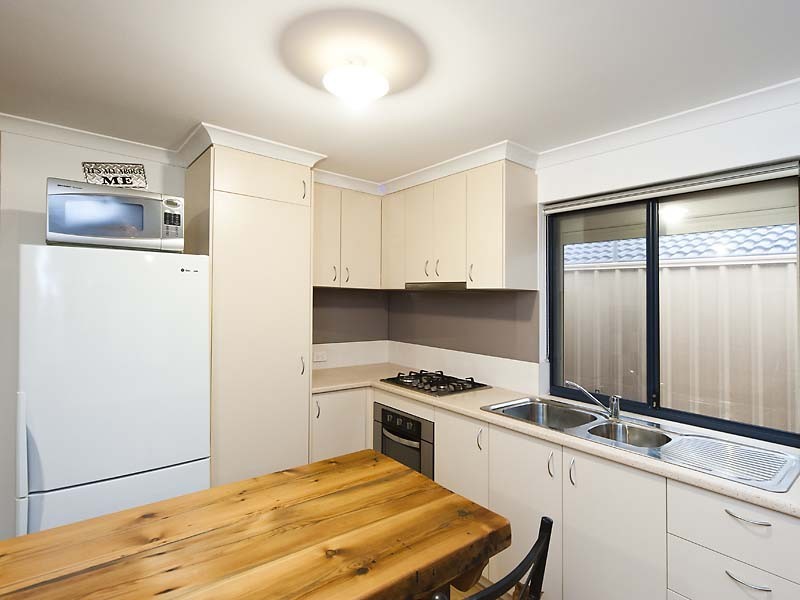 10 Ludlow Way, Bertram WA 6167