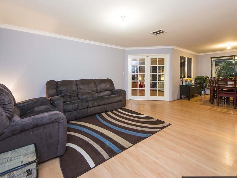 3 Westmoreland Circle, Bertram WA 6167