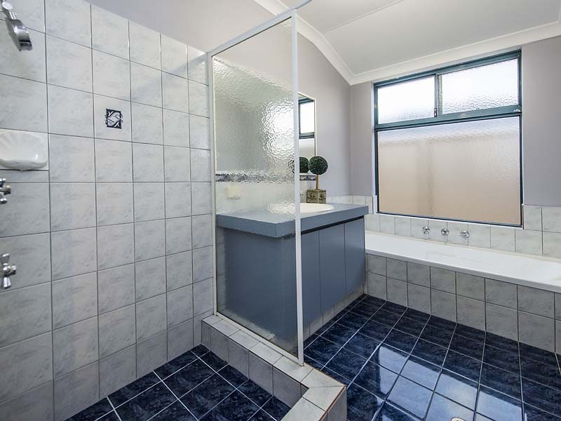 3 Westmoreland Circle, Bertram WA 6167