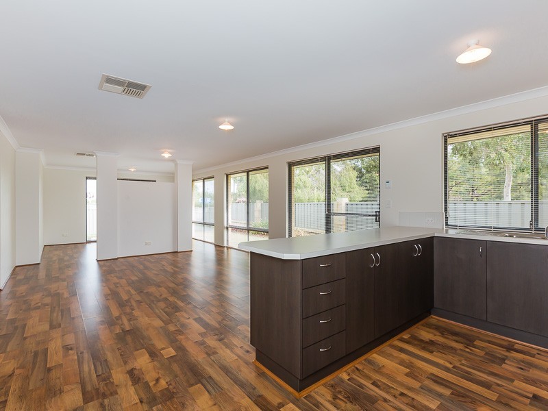 2 Oatlands Vista, Wellard WA 6170