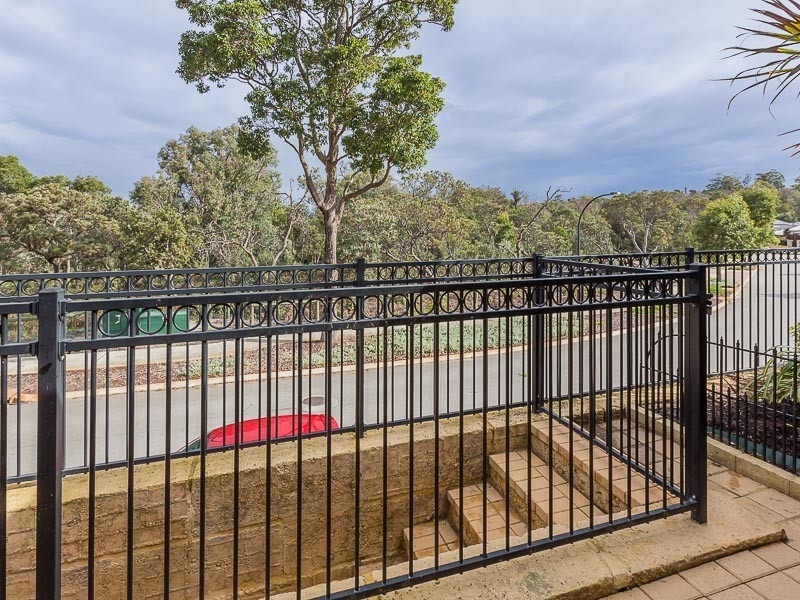8 Cheltenham Loop, Bertram WA 6167