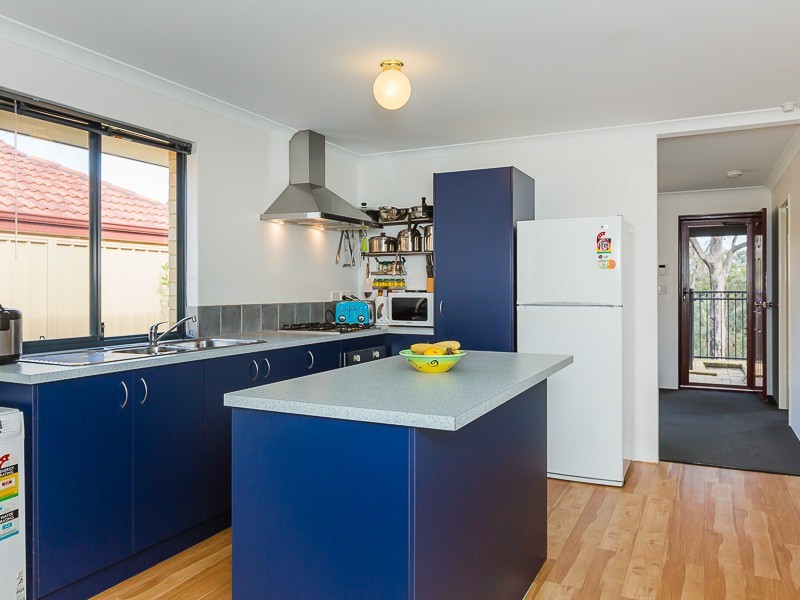 8 Cheltenham Loop, Bertram WA 6167