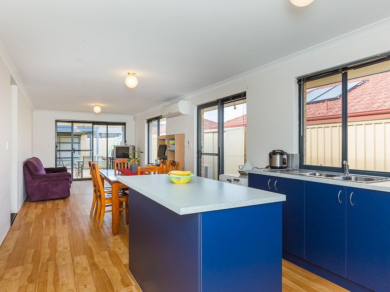 8 Cheltenham Loop, Bertram WA 6167