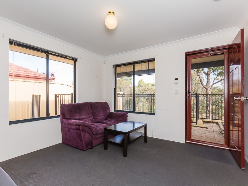 8 Cheltenham Loop, Bertram WA 6167