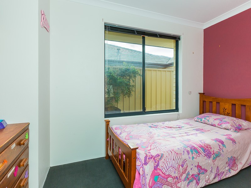 8 Cheltenham Loop, Bertram WA 6167