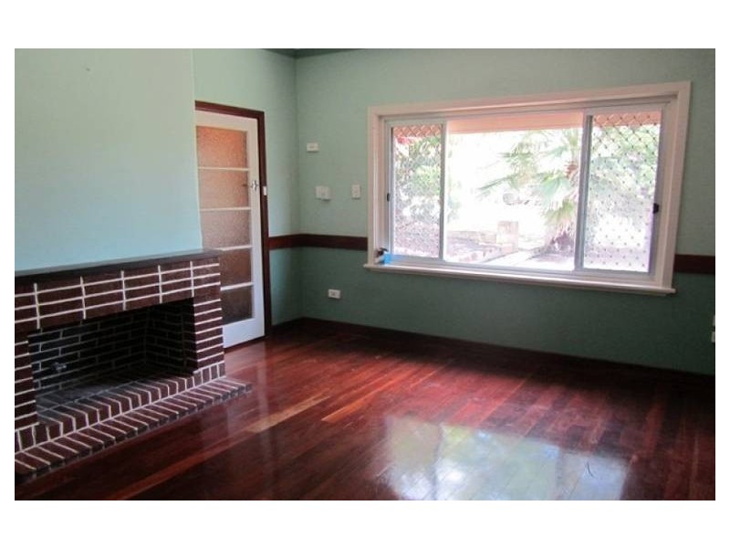 7 Larkin Court, Medina WA 6167