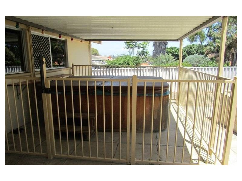 7 Larkin Court, Medina WA 6167