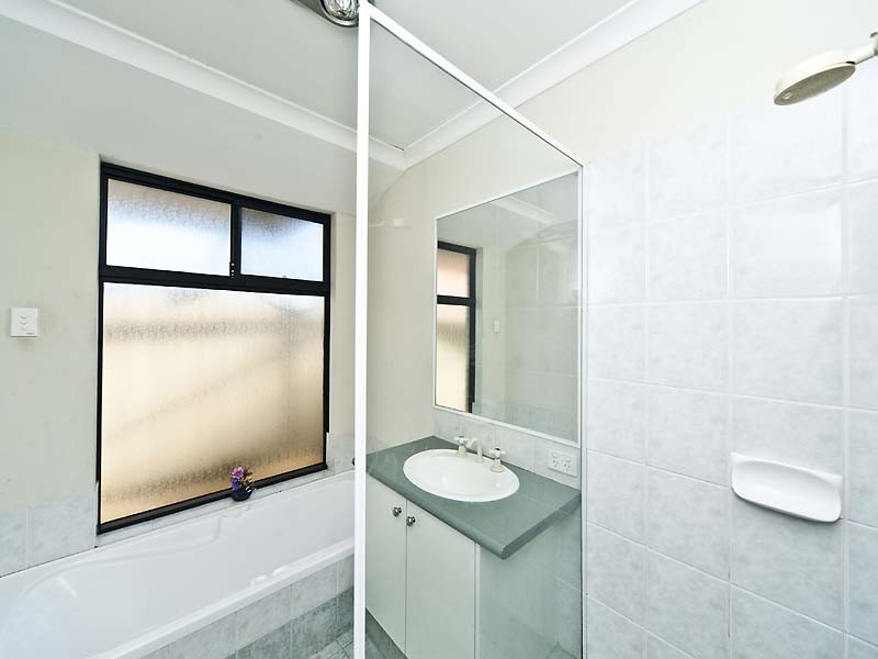 44 Parkfield Boulevard, Bertram WA 6167