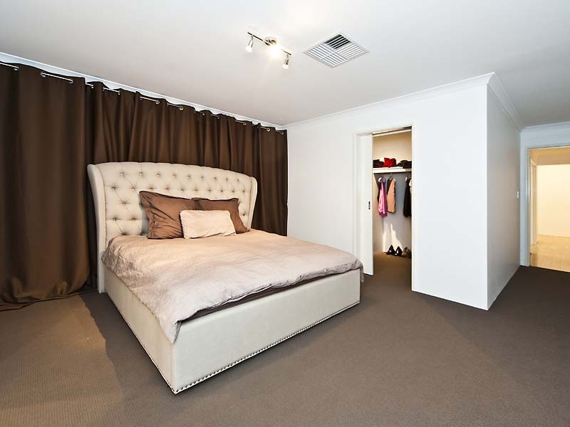 1 Everglades Link, Bertram WA 6167