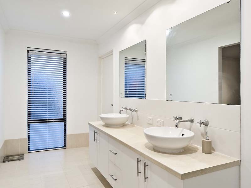 1 Everglades Link, Bertram WA 6167