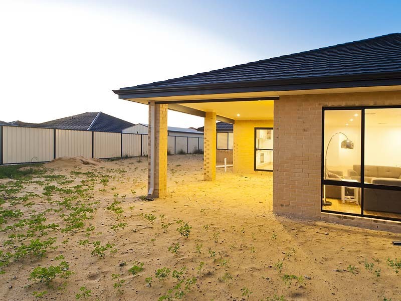 1 Everglades Link, Bertram WA 6167