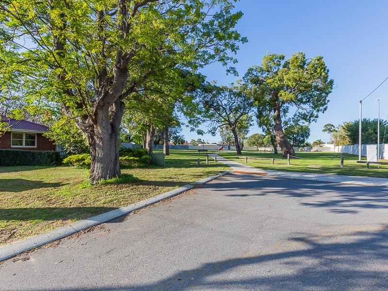 21 Gawler Way, Calista WA 6167