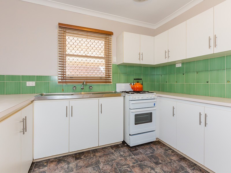 21 Gawler Way, Calista WA 6167