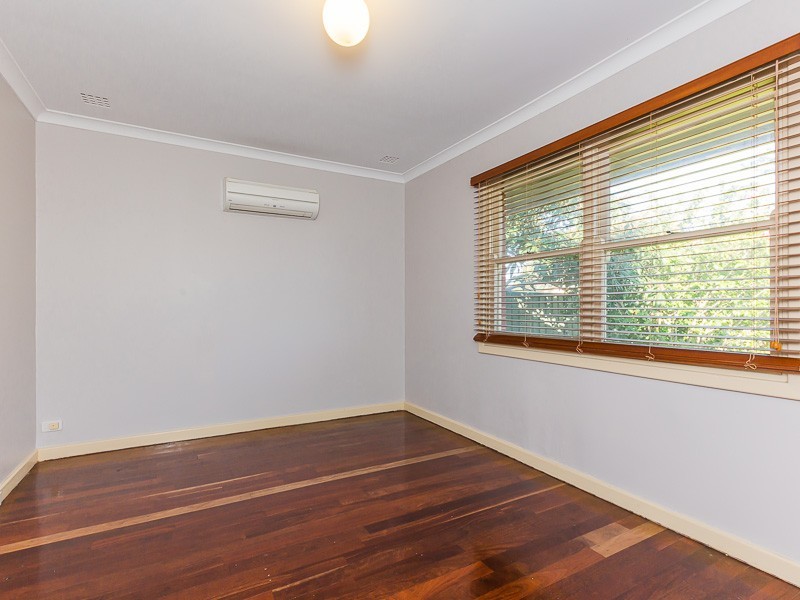 21 Gawler Way, Calista WA 6167