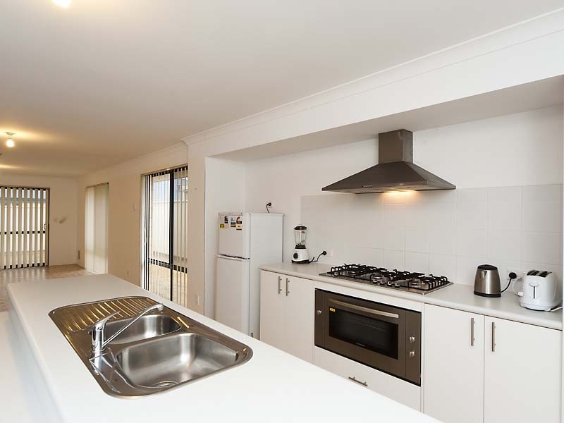 1 Dilabert Way, Bertram WA 6167